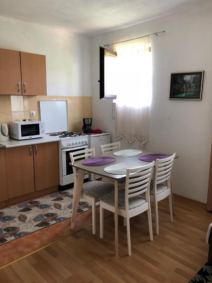 Apartman Jezerce 71 Apartment Bagian luar foto