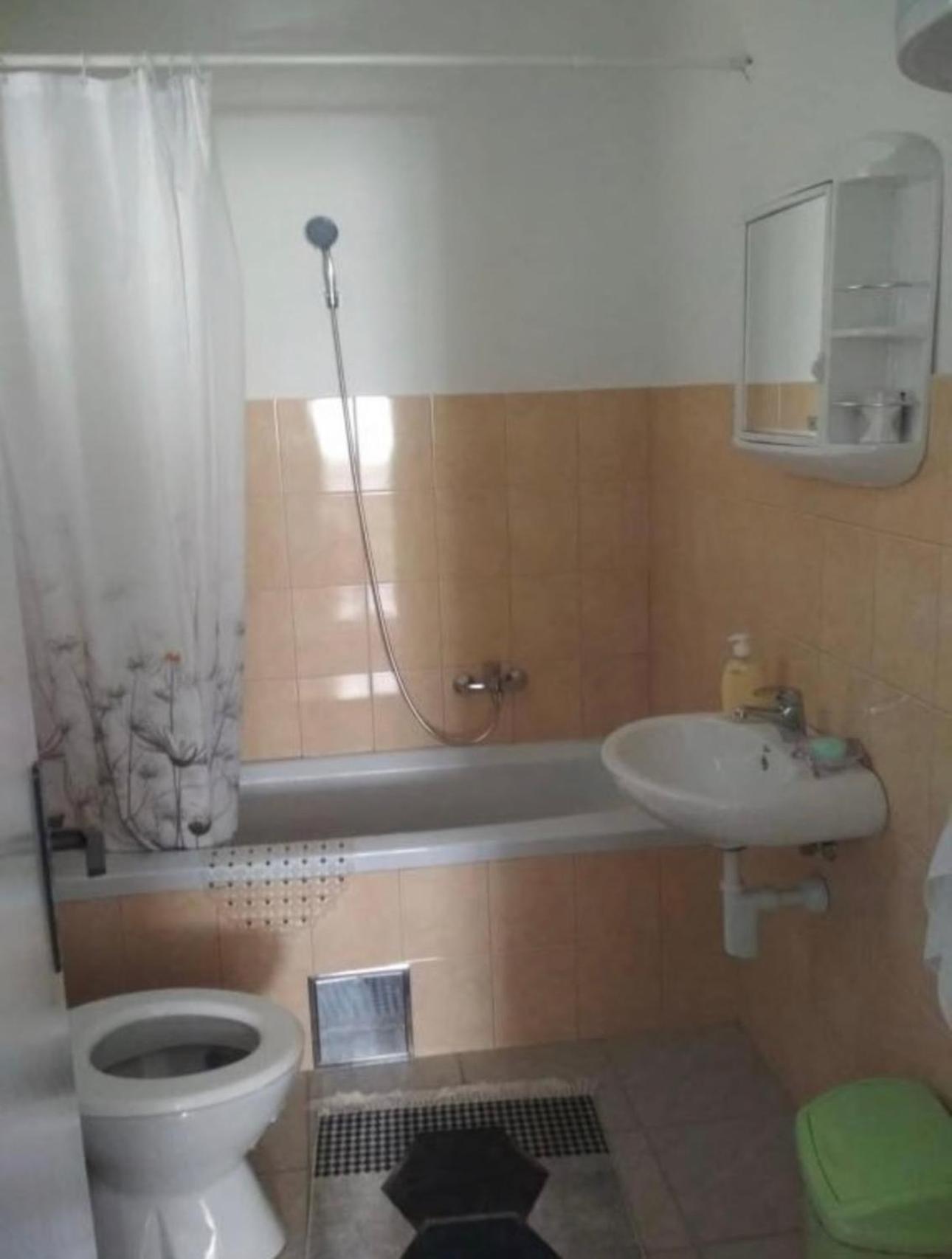 Apartman Jezerce 71 Apartment Bagian luar foto