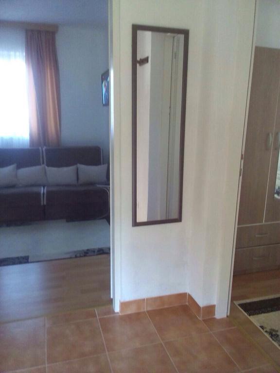 Apartman Jezerce 71 Apartment Bagian luar foto