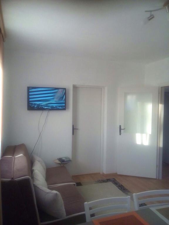 Apartman Jezerce 71 Apartment Bagian luar foto