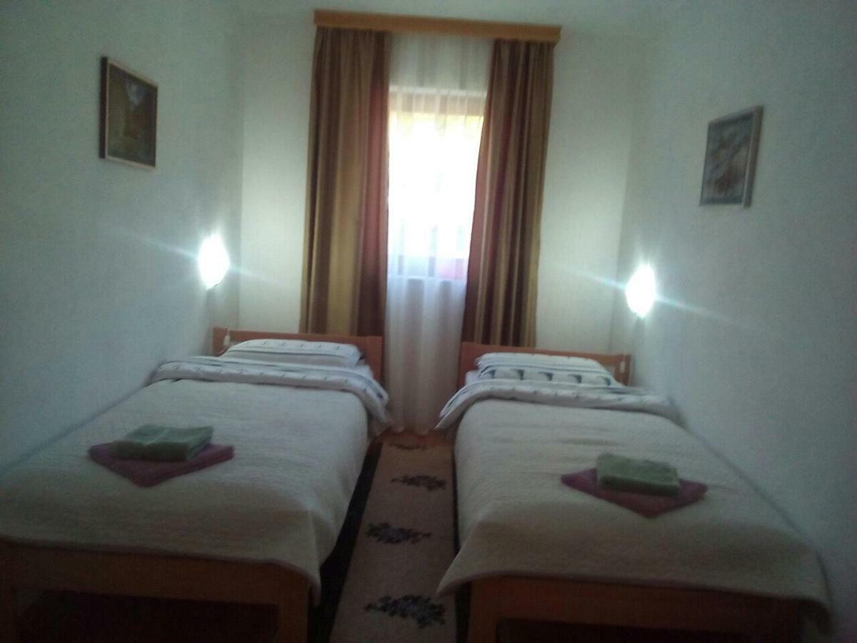 Apartman Jezerce 71 Apartment Bagian luar foto